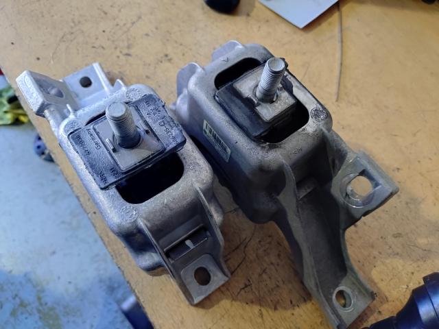 ＭＩＮＩ　吸排気系修理・整備　インテーク清掃　EGRバルブ交換　DPFクリーニング　エンジンマウント交換　法定点検　輸入車　欧州車　カスタム　修理　車検　R60　クーパーD　ディーゼル　煤　ハイエース　マツダ