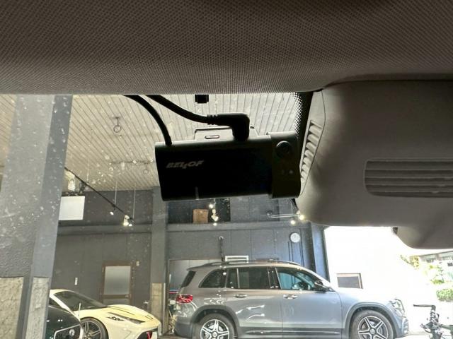 メルセデスベンツ Ｃ１８０ │ デジタルミラー取付【世田谷区】 東京都世田谷区のジェミーズ株式会社　渋谷区　目黒区　港区　品川区　横浜市　新規のお客様大歓迎　代車　レッカー