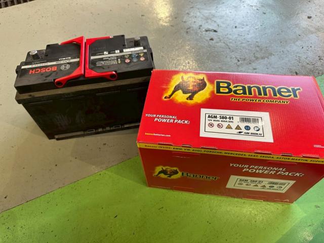 ミニ ＪＣＷ│バッテリー交換作業【世田谷区】東京都世田谷区のジェミーズ株式会社　渋谷区　目黒区　港区　品川区　横浜市　新規のお客様大歓迎　代車　レッカー