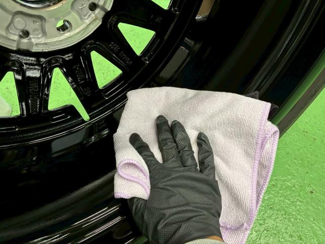 メルセデスベンツ GLB200d／ホイールコーティングのご紹介です　東京都世田谷区のジェミーズ株式会社　渋谷区　目黒区　港区　品川区　神奈川　横浜市　川崎市　新規のお客様大歓迎　代車　レッカー