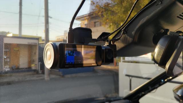 【90ヴォクシー｜VANTRUE ドライブレコーダー＋ICELLサブバッテリー取り付け】株式会社クローバー　横浜市持込　ドラレコ持込　新型ヴォクシー　90系　ヴォクシー　ノア　ドライブレコーダー持込　サブバッテリー　電装品取付